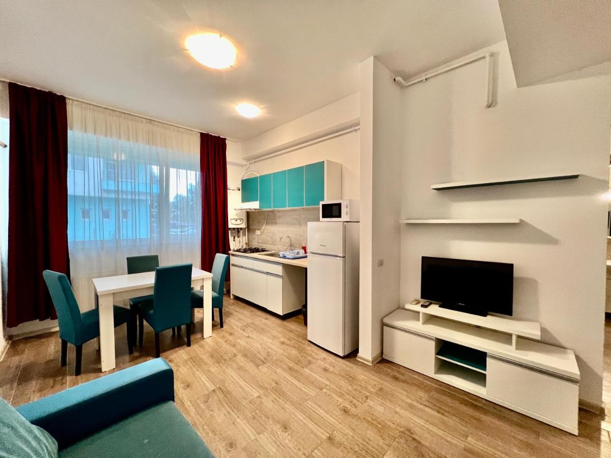 Valy Apartments Summerland Mamaia Exterior photo
